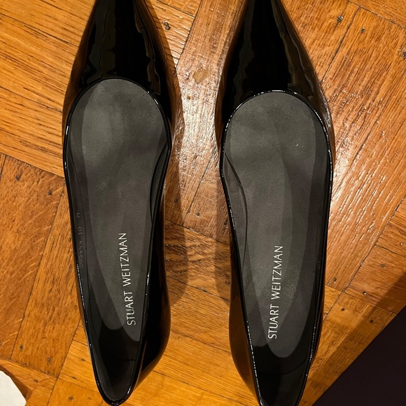 Stuart Weitzman designer black Patent Kitten-Heel Pumps size 10 - Picture 2 of 11